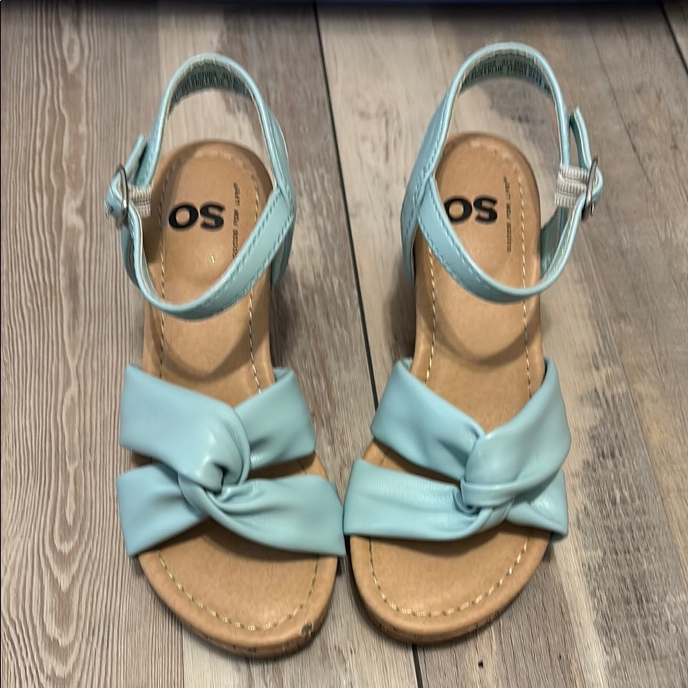 SO Blue and Tan Sandals with Bow Accent